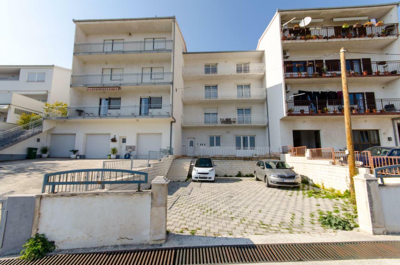 Bridge And Beach Apartments Trogir Exterior foto