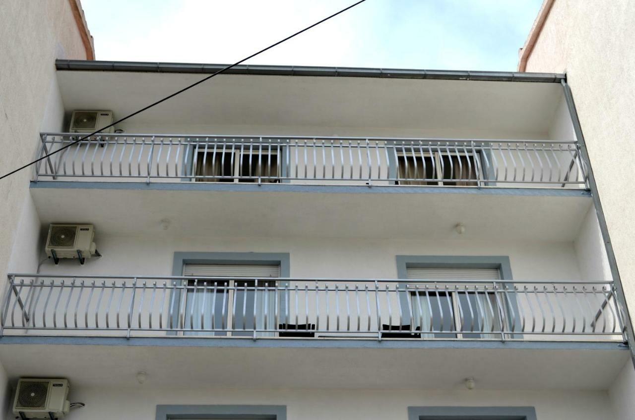 Bridge And Beach Apartments Trogir Exterior foto