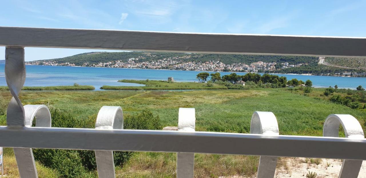Bridge And Beach Apartments Trogir Exterior foto